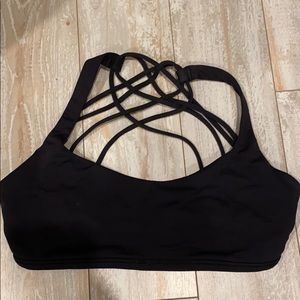 Lulu lemon sports bra